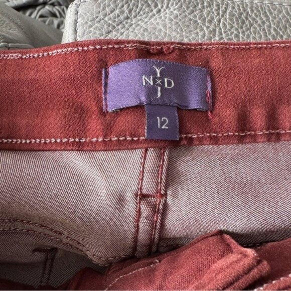 NYDJ Classic Legging Jeans Denim Pants Size 12 Burgundy Pants Stretch - Picture 3 of 12